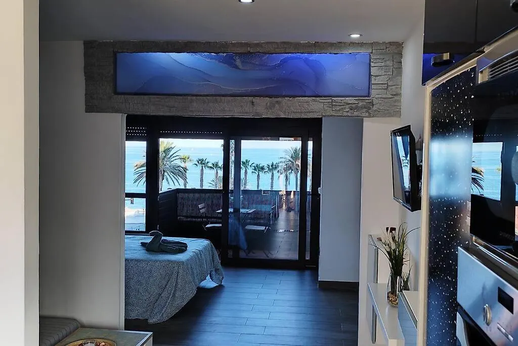 Apartamento Primera Linea De Playa Benalmadena Aloha Playa España